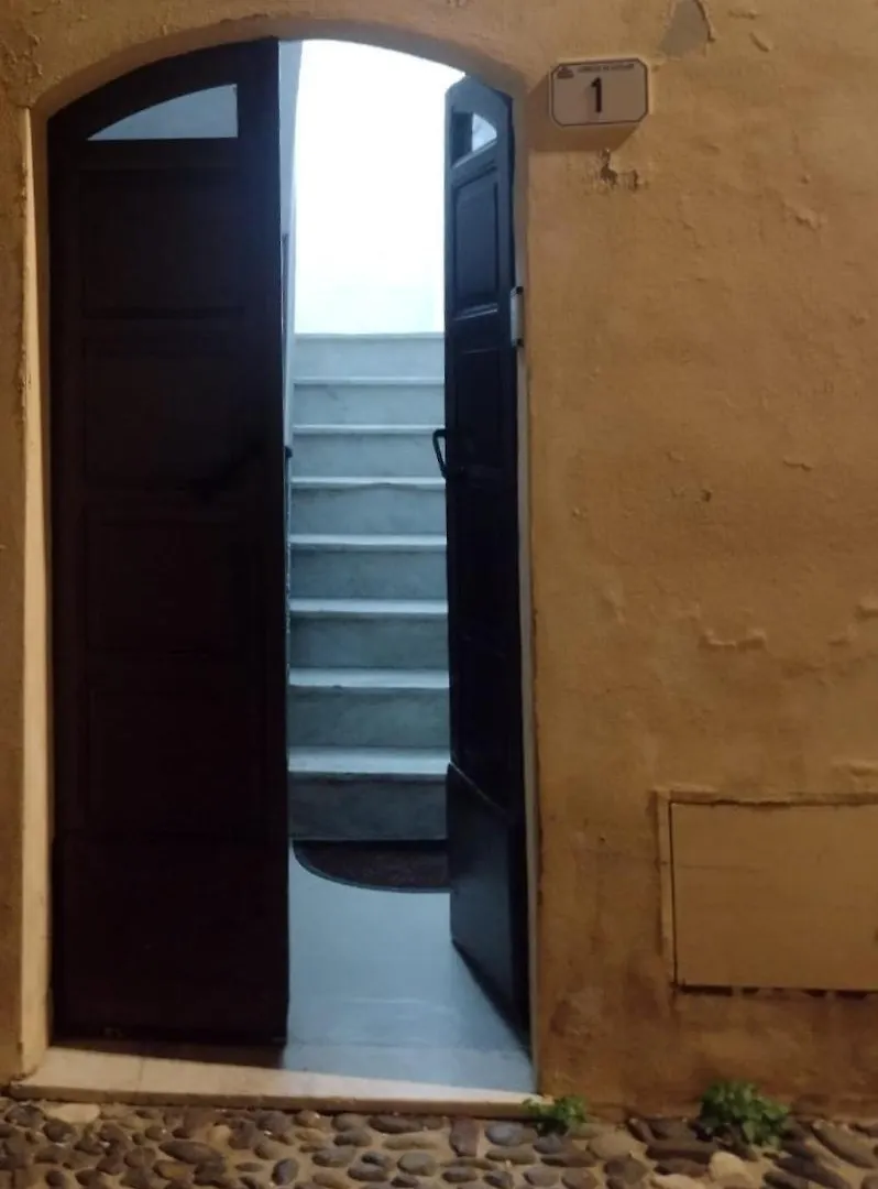 La Dimora Di Alice Appartement Sassari Italië